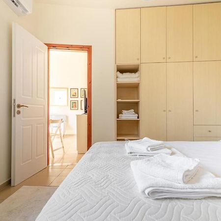 Cozy Apartment In The Heart Of City Center Heraklion  ภายนอก รูปภาพ