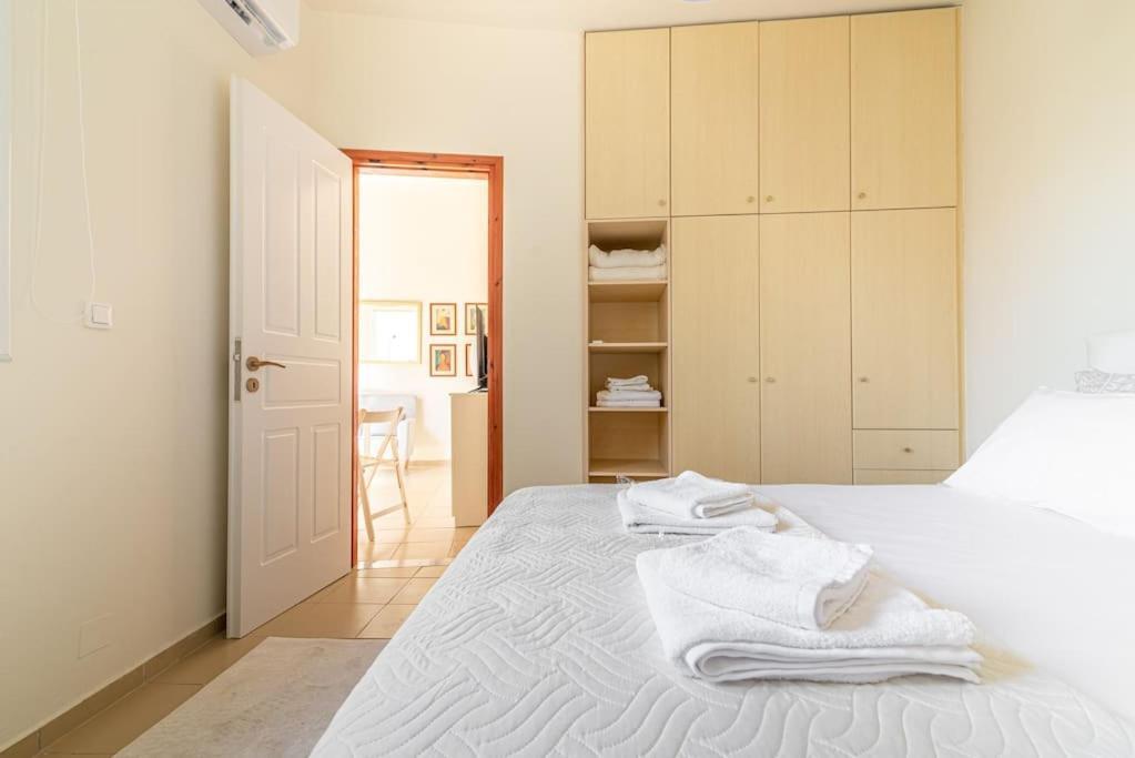 Cozy Apartment In The Heart Of City Center Heraklion  ภายนอก รูปภาพ